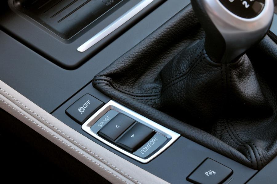  BMW 520d EfficientDynamics Saloon 2012 года  (фото 4 из 8)